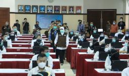 Khofifah Mengusulkan Pengangkatan 6.141 Guru Lulus PG menjadi PPPK - JPNN.com