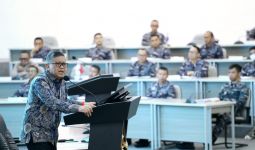 Di Depan Perwira TNI, Hasto Beber Sedikit Visi & Misi Geopolitik Ganjar Pranowo - JPNN.com