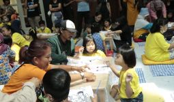 Anak-anak Komunitas Disabilitas Semringah Beraktivitas di Sarinah Kids - JPNN.com