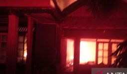 Kebakaran Rumah di Kramat Jati, 1 Orang Meninggal Dunia - JPNN.com