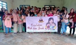 Peduli Kesehatan, Mak Ganjar Menggelar Posyandu di Lampung Timur - JPNN.com