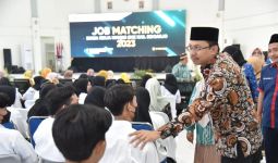 Gus Muhdlor Beberkan Trik untuk Tekan Pengangguran Lulusan SMK di Sidoarjo - JPNN.com