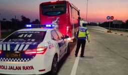 Bus DPRD Kota Surabaya Kecelakaan di Pasuruan, Begini Kejadiannya - JPNN.com