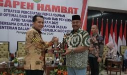 Tim Kemendagri Memonitor Langsung Realisasi APBD di Kutai Kartanegara - JPNN.com