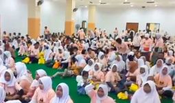 Ratusan Ibu-Ibu di Jakut Dukung Ganjar Presiden 2024 - JPNN.com