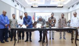 Pertamina Jalin Kontrak Kerja Sama Pengelolaan WK Peri Mahakam dan WK East Natuna - JPNN.com
