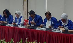 Mantan Tokoh Golkar Hadir di Pertemuan PDIP-PAN, Lalu Disinggung Hasto, Siapa Dia? - JPNN.com
