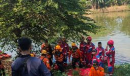 Pegawai Pemerintah Ditemukan Tewas di Kanal Banjir Timur Rorotan - JPNN.com