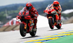 Hasil Kualifikasi MotoGP Italia: Pecco Marah Lihat Ulah Marquez - JPNN.com
