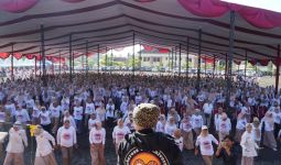 Dukungan Mak-mak di Tasikmalaya kepada Prabowo Begitu Besar, Hashim Sampai Bergetar - JPNN.com