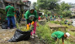 Demi Cegah Banjir, Kajol Indonesia Bersih-Bersih Kali Ciliwung di Bogor - JPNN.com