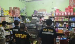 Gelar Operasi Gempur Rokok Ilegal di Sultra, Bea Cukai Kendari Sita Banyak Barang Bukti - JPNN.com