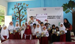 Jamkrindo Bagikan 530 Kacamata Gratis Untuk Pelajar di Indonesia Timur - JPNN.com