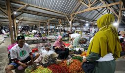 Kiai Muda Jatim Gelar Gerebek Pasar Untuk Bantu Lariskan Dagangan Pedagang Sayur - JPNN.com