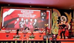Saat Ganjar Berjoget Bumbung di Acara Konsolidasi PDIP di Bali - JPNN.com