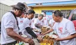 Komunitas Sopir Truk Ganjar Bantu Borong UMKM di Bandung Barat - JPNN.com