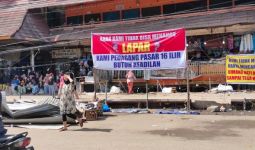 Tanpa Pemberitahuan, Lapak Kaki Lima di Pasar 16 Ilir Langsung Diratakan - JPNN.com