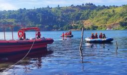 2 Pelajar yang Hanyut di Perairan Danau Toba Ditemukan Sudah Meninggal Dunia - JPNN.com