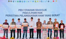 Menurut Jokowi, Program Ini Bisa Pulihkan Luka Rakyat Akibat Pelanggaran HAM - JPNN.com