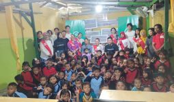 Keren, Bunda Milenial dan CoinEX Charity Serahkan Bantuan ke Jovin Smart School - JPNN.com
