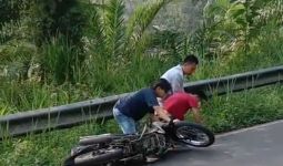 Aksi Begal Beraksi di Jalan Lintas Bengkulu-Sumsel, Video Penangkapan Pelaku Viral - JPNN.com