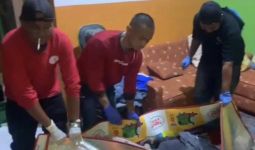 Pembunuhan di Banjarmasin, Kepala Korban Miring di Samping Cangkul, Banjir Darah - JPNN.com