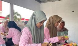 Srikandi Ganjar Gelar Pelatihan Membuat Salad Sebagai Peluang Bisnis - JPNN.com