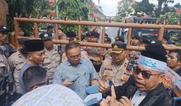 Warga Lombok Minta Presiden Jokowi dan Kapolri Segera Tangkap Panji Gumilang - JPNN.com