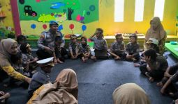 Terobosan Pelayanan Berbasis 4.0 dan Sosok Polisi Inspiratif dari Propam Tuai Pujian - JPNN.com