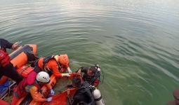Bermain di Danau, Remaja di Bekasi Ditemukan Tewas Tenggelam, Satu Orang Lagi Hilang - JPNN.com