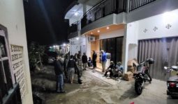 Geng Motor Acungkan Senjata Api dan Mengancam Warga di Sukabumi - JPNN.com