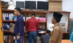 Suap Penerimaan Honorer Satpol PP Rohil, Kabid dan 2 Anak Buahnya Jadi Tersangka - JPNN.com
