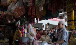 Ganjar Pranowo Menargetkan Revitalisasi Pasar Cuplik Sukoharjo Rampung Akhir 2023 - JPNN.com