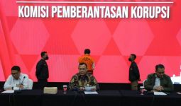 KPK Jebloskan Sekretaris Mahkamah Agung Hasbi Hasan ke Sel Tahanan - JPNN.com