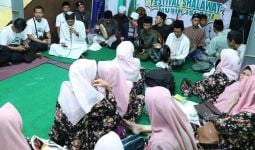 Begini Cara Sukarelawan Santri Sosialisasikan Ganjar di Kota Malang - JPNN.com