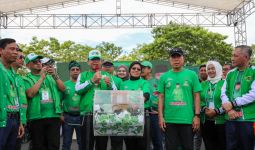 Jalan Sehat PPP Sultra Mampu Menghijaukan Kota Kendari - JPNN.com