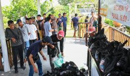 Ratusan Petani Banten Serbu Bazar Sembako Murah dari Sukarelawan Sandi Uno - JPNN.com