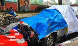 Perempuan Bawa Kabur Mobil Patroli Jalan Tol Becakayu, Tabrak 2 Kendaraan - JPNN.com