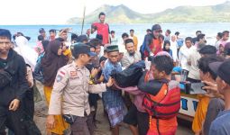 1 Korban Terseret Ombak di Lombok Barat Ditemukan Sudah Meninggal, 1 Lagi Masih Dicari - JPNN.com