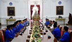 Mengenal Sosok Gus Abe, Ketum PMII yang Diundang Jokowi ke Istana - JPNN.com