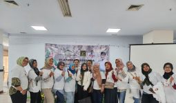Sukarelawan SandiUno Tunjukkan Kepedulian kepada Pekerja dan Pelajar SMK di Bekasi - JPNN.com
