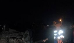 Mobil Berpenumpang Satu Keluarga Tertabrak Kereta di Jombang, Banyak yang Tewas - JPNN.com