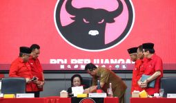 Temui Bu Megawati, Pejabat Kemendagri Serahkan Dana Bantuan Rp 28 M untuk PDIP - JPNN.com