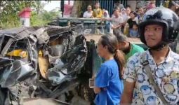 Sopir Truk Tronton Tersangka Kecelakaan yang Menewaskan 2 Orang di Cianjur - JPNN.com