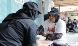 Komunitas Sopir Truk Dukung Ganjar Gelar Cek Kesehatan Gratis di Karawang - JPNN.com