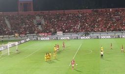 Gol Penalti Pahabol Gagalkan Kemenangan Bali United dari Persik - JPNN.com