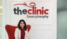 Mengenal dr. Ade Sari, Dokter Bedah Plastik Estetik Ternama dengan Kemampuan Mumpuni - JPNN.com