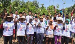 Kiai Muda Pendukung Ganjar Memperkuat Sektor Pertanian, Beri Edukasi Pembibitan Tanaman Buah - JPNN.com