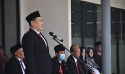 Pimpin Upacara HUT ke-78 RI, Rektor UBK Dorong Generasi Z Menguasai Teknologi Digital - JPNN.com