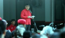 Berpidato di Upacara Agustusan, Hasto PDIP Singgung Pengepungan demi Kekuasaan - JPNN.com